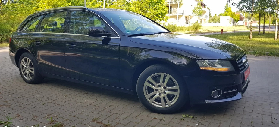 Audi A4 cena 29900 przebieg: 259000, rok produkcji 2009 z Przeworsk małe 562